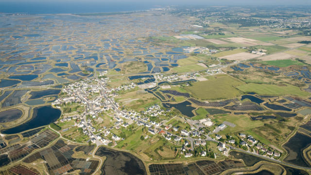 Guérande - Vue aérienne des marais salants
