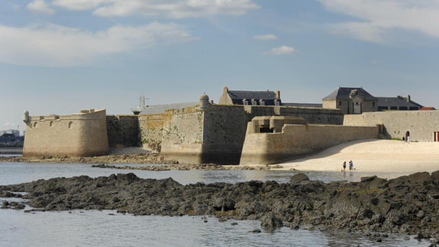 3-port-louis-citadelle-vauban-yannick-le-gal2.jpg