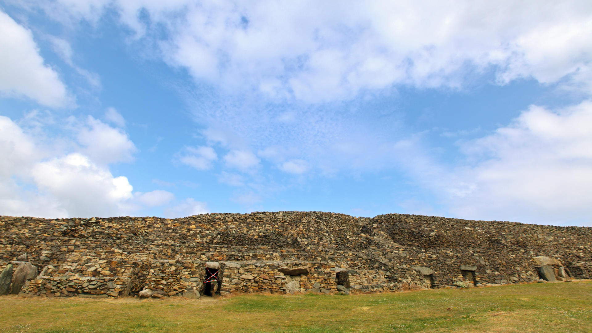 Il Cairn di Barnenez Tourisme Bretagne