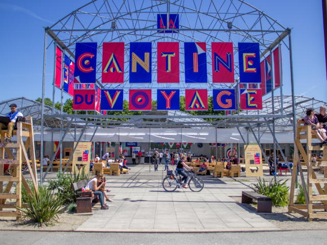 La Cantine du Voyage, dans le cadre du Voyage à Nantes 2015 - habillage du lieu par Appelle-moi papa © Matthieu Chauveau / LVAN