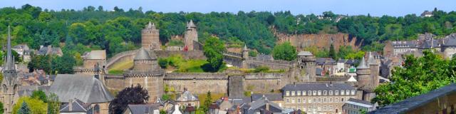 chateau-de-fougeres-1.jpg
