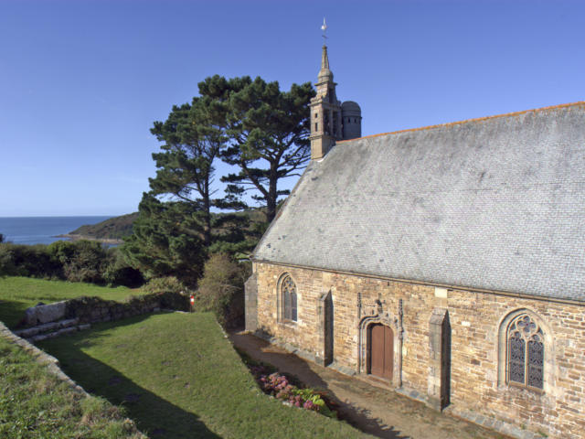 chapelle-notre-dame-du-yaudet-ploulech-bernard-bgne-region-bretagne-crtb-ab9664.jpg