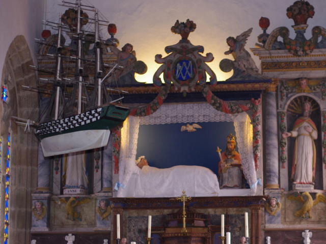 chapelle-notre-dame-du-yaudet-ploulech-yann-josselin-1.jpg