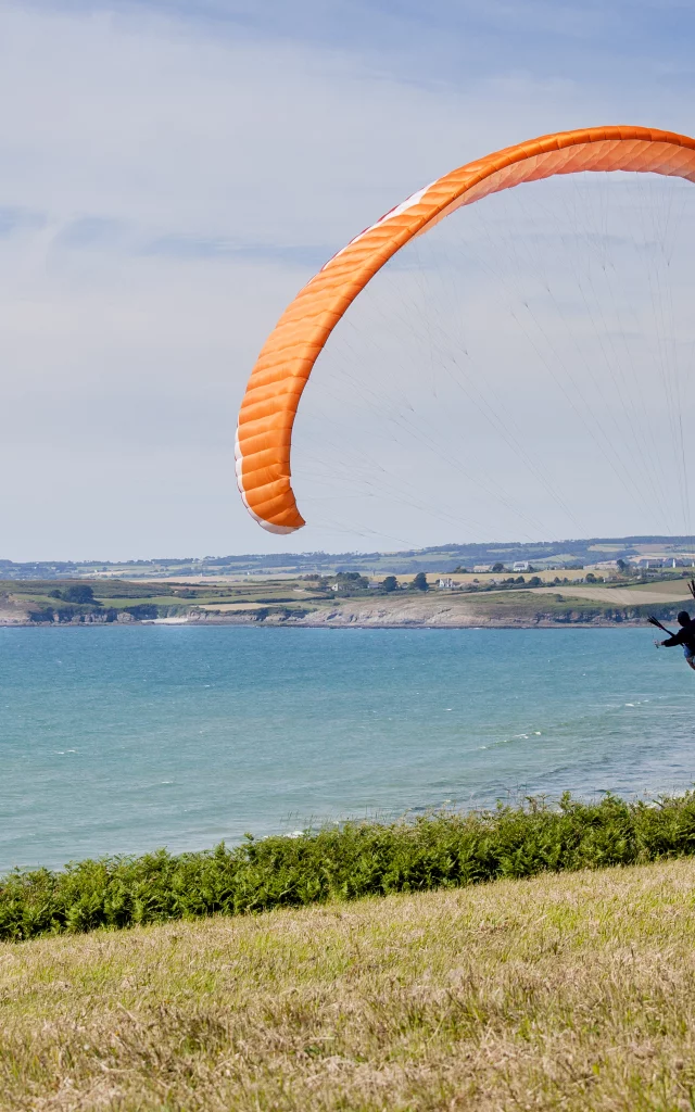 parapente-au-menez-hom-guillaume-pri.jpg
