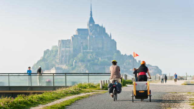 A vélo en famille dans la baie du Mont Saint-Michel