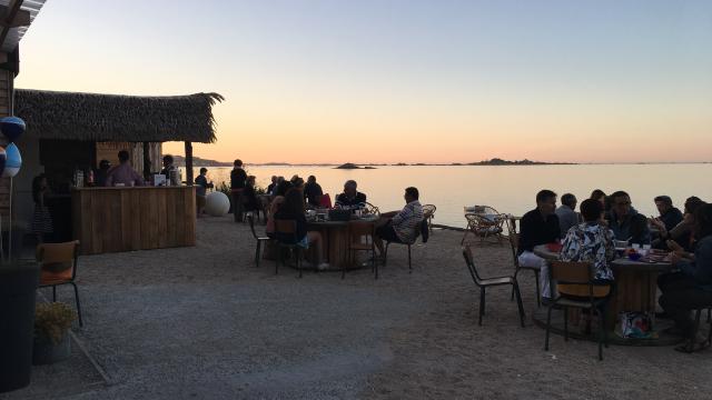 ferme-marine-paimpolaise-coucher-de-soleil-bar.jpg