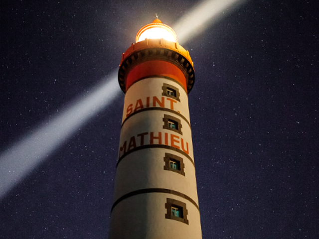 phare-saint-mathieu-nuit-2019-sbastien-hirron-1.png