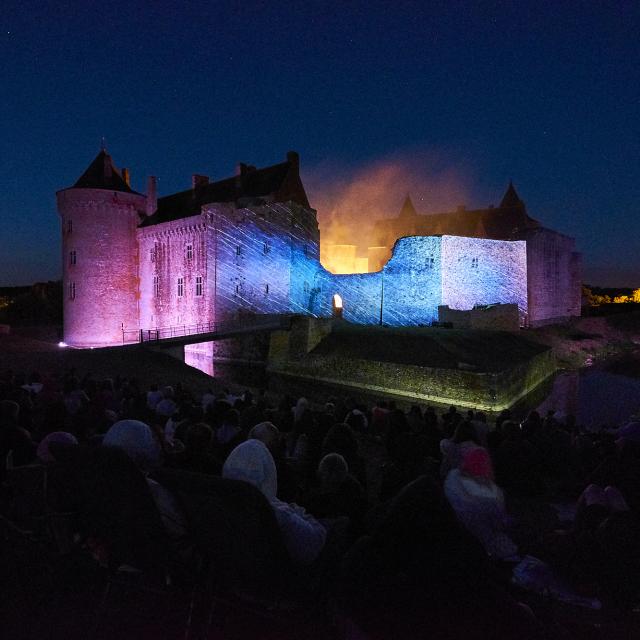 Spectacle nocturne au Château de Suscinio