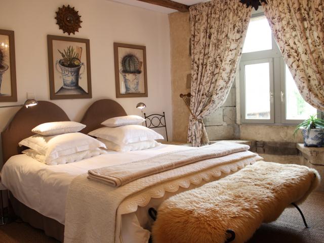 manoir-de-kerldan-chambre-amaury-le-rou.jpg
