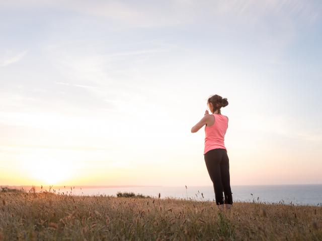 Yoga dans la Baie de Saint-Brieuc - Pointe du Roselier au coucher du soleil
