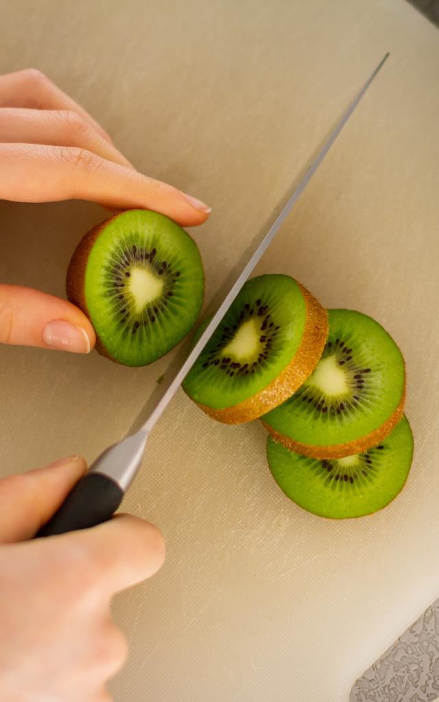 Découpe de kiwis