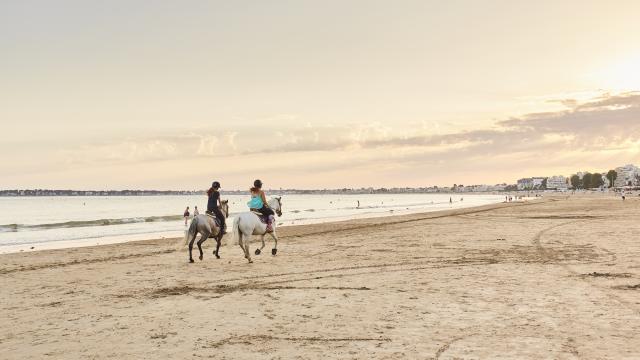 A cheval sur la plage de La Baule