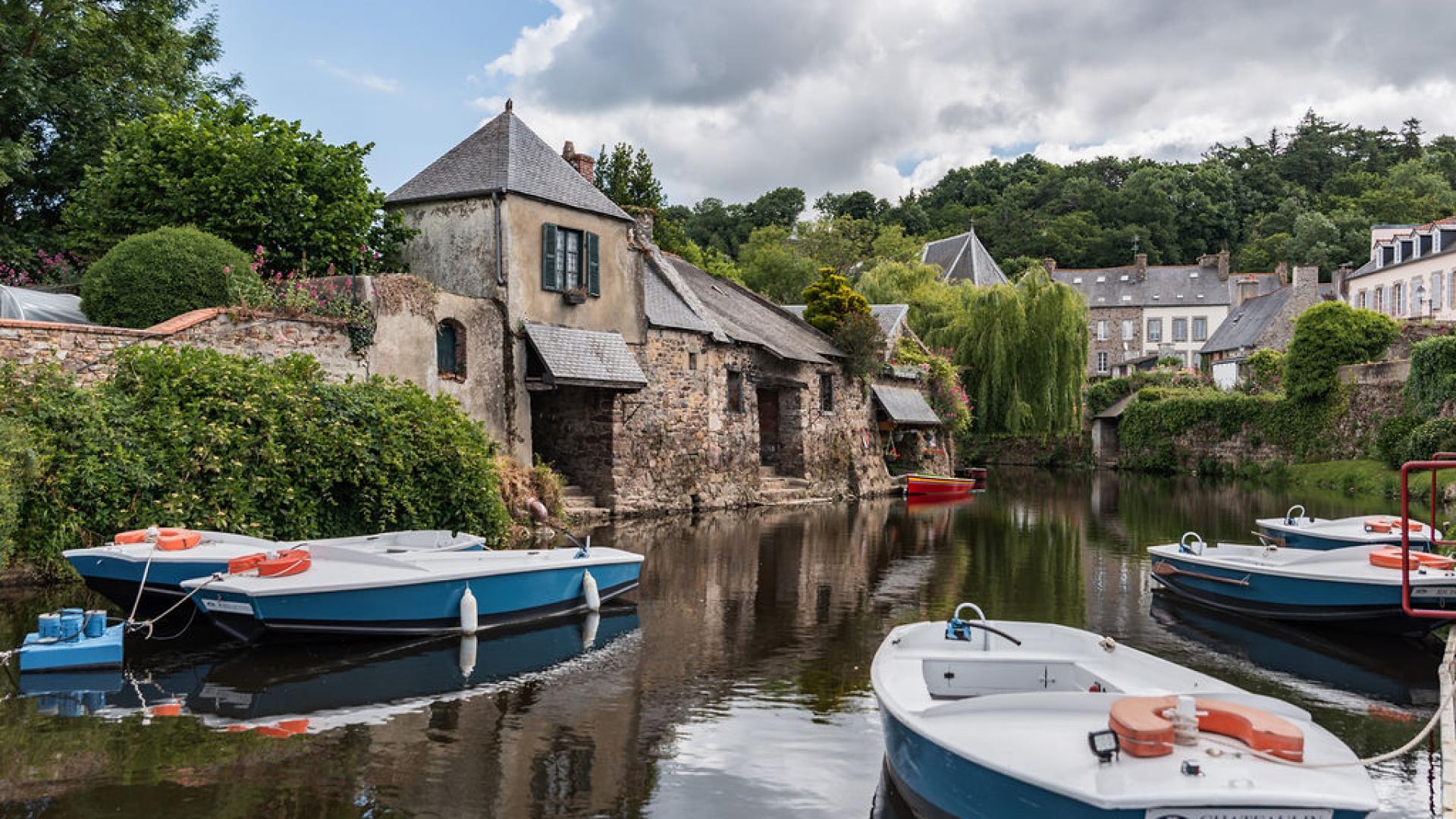 brittany tourism office