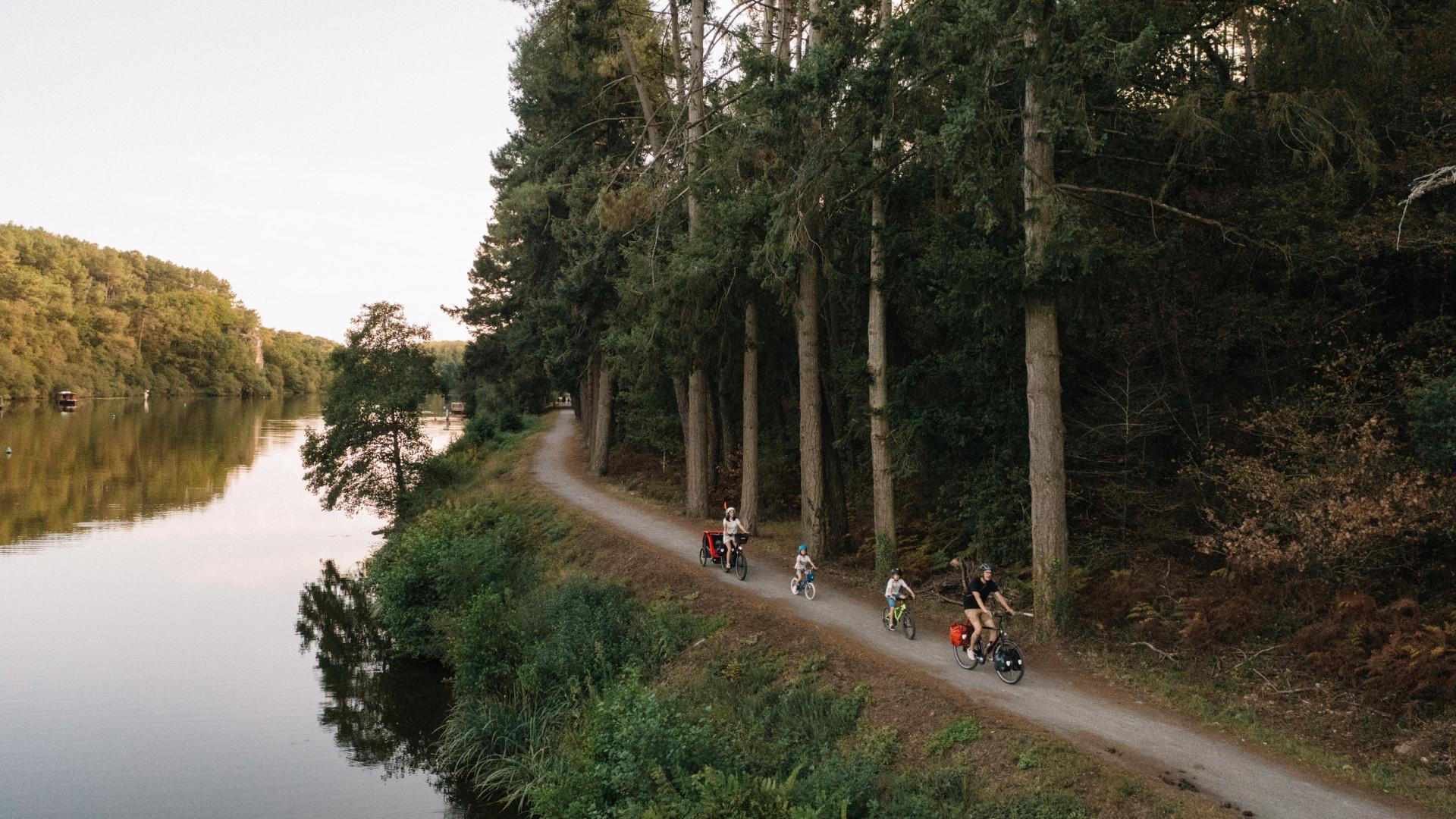 The main cycling routes in Brittany Brittany tourism