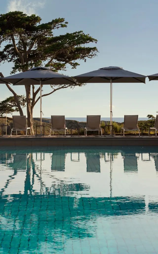 Belle île - Castel Clara Thalasso & Spa - piscine vue mer