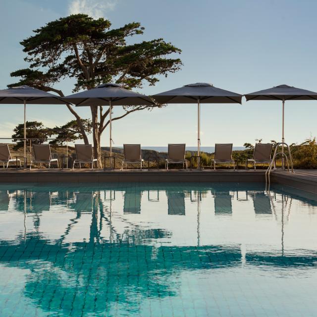 Belle île - Castel Clara Thalasso & Spa - piscine vue mer