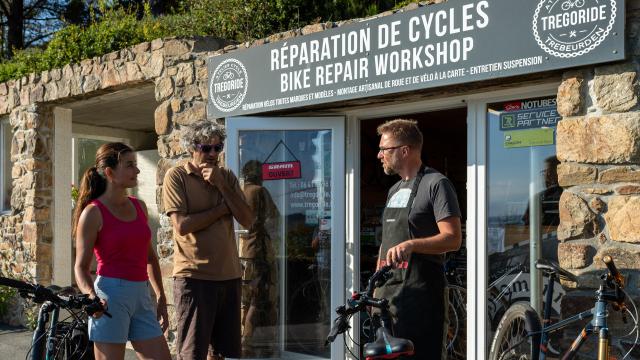 Trébeurden - Espace réparation vélos au camping
