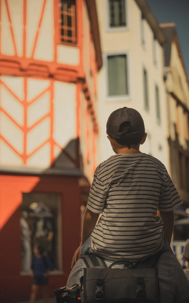 Crtb Ae04836 Gang Of Mothers