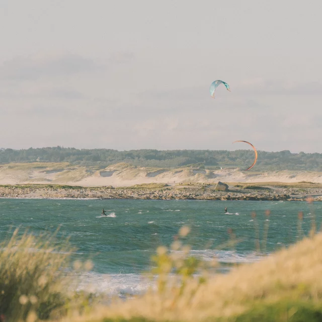 Surf au Coucher du soleil à pointe de la Torche