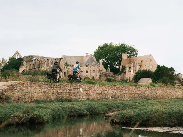 En gravel à l'Abbaye de Beauport, Paimpol
