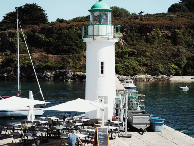 Belle-Ile-en-Mer_Port de Sauzon_Phare