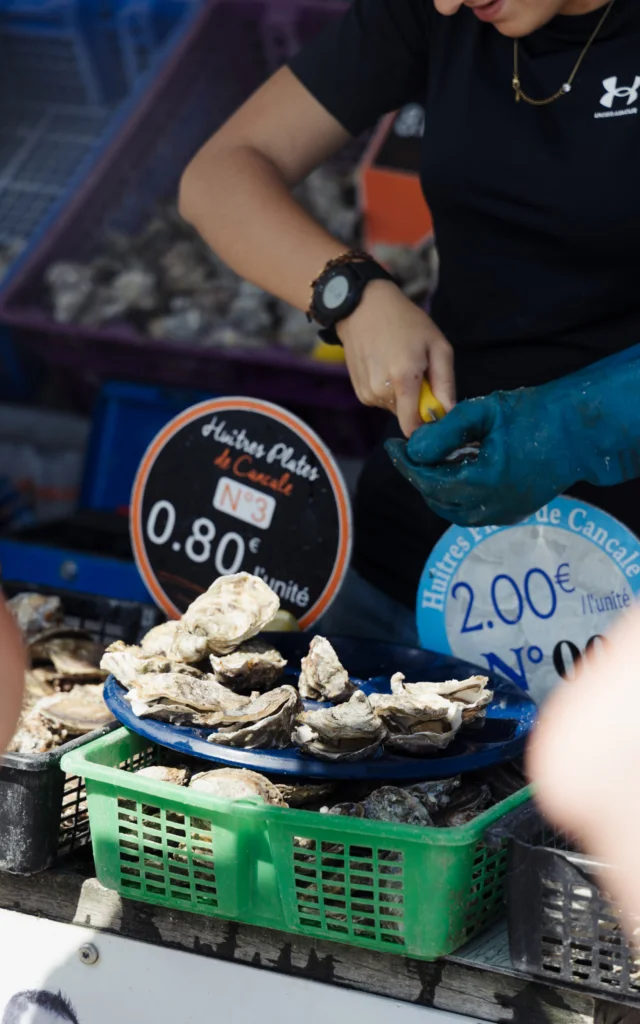 Cancale - Marché aux huitres - Huitres Plates de Cancale