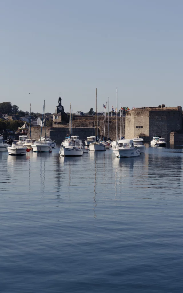 Concarneau - Remparts et port de plaisance