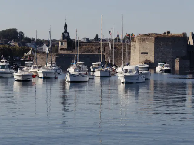 Concarneau - Remparts et port de plaisance