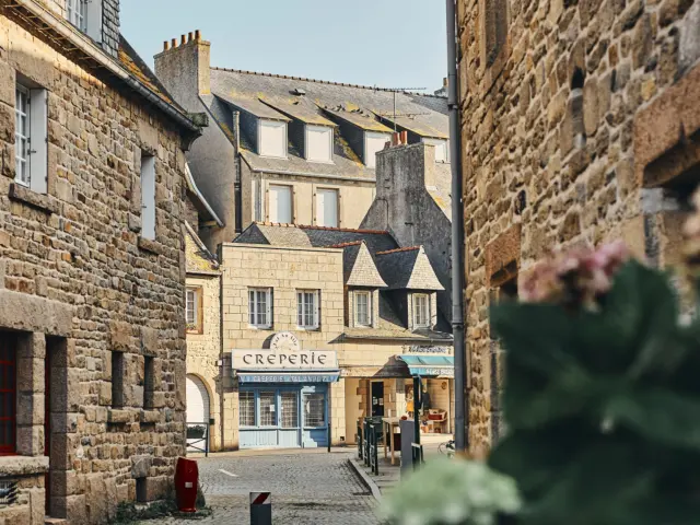 Roscoff - Rue et crêperie