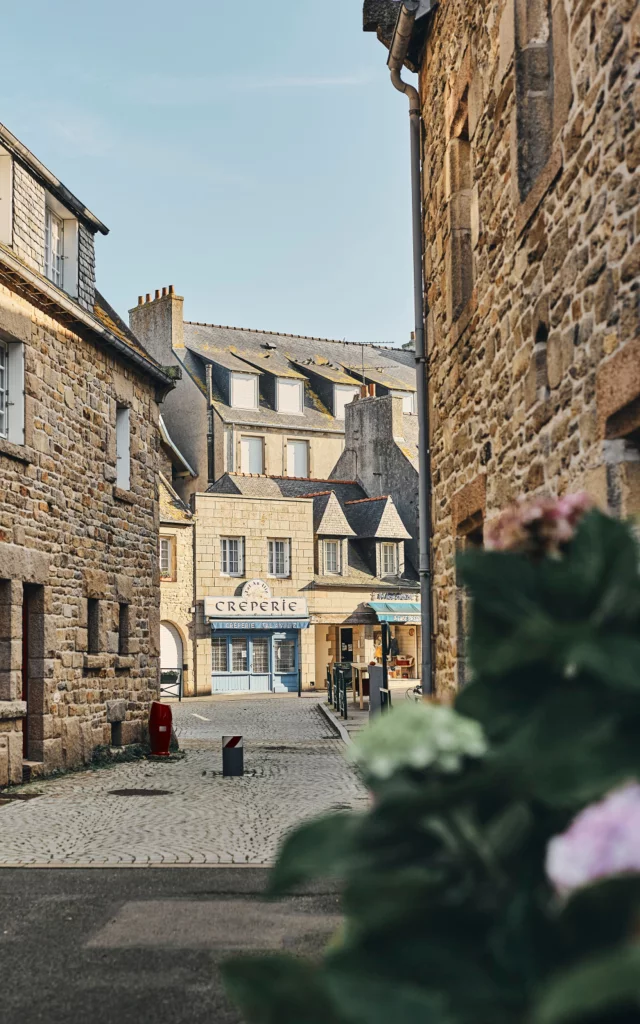 Roscoff - Rue et crêperie