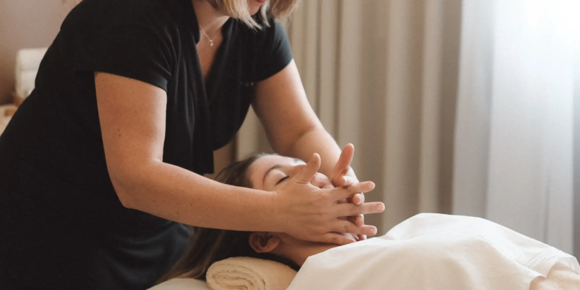 Modelage du visage à la Thalassothérapie de Quiberon