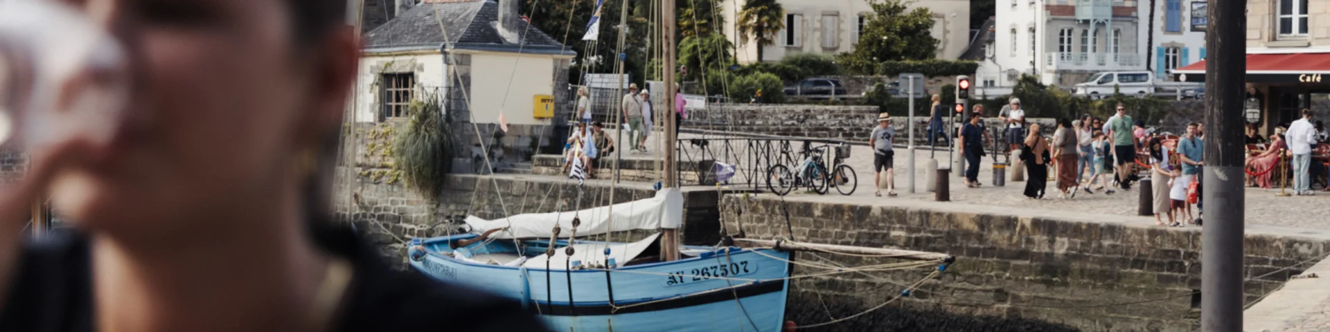 Auray - Saint-Goustan - Bar avec vue sur le port