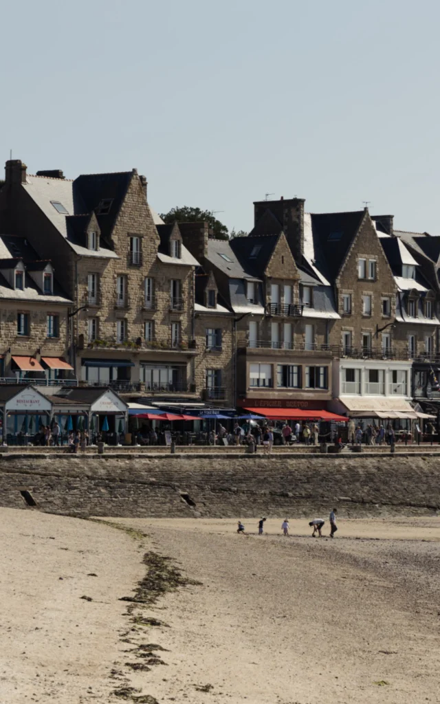 Cancale - Port et plage de Cancale