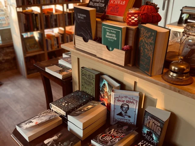 Elizabeth & Jo Librairie-café