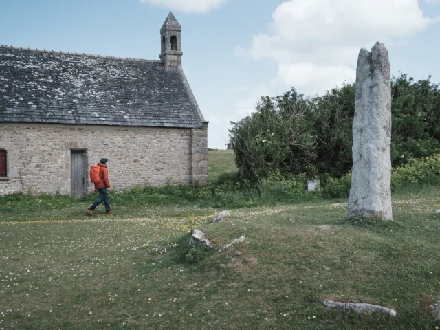 Plouescat - Dunes de Keremma - Chapelle - Menhir