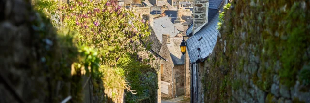 Moncontour-de-Bretagne - ruelle