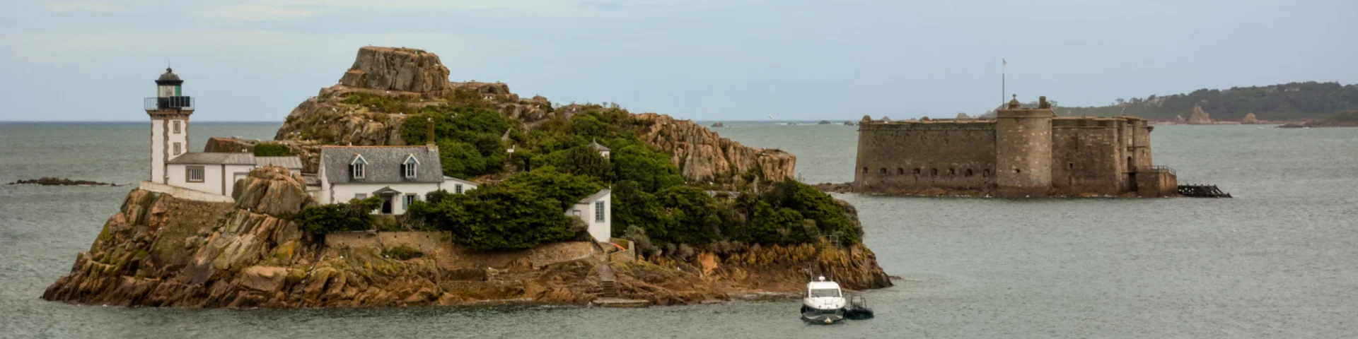 Île Louët - Château du Taureau