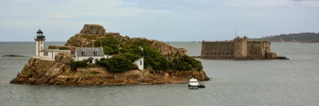 Île Louët - Château du Taureau