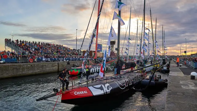 Route du Rhum 2022 -Passage des écluses IMOCA